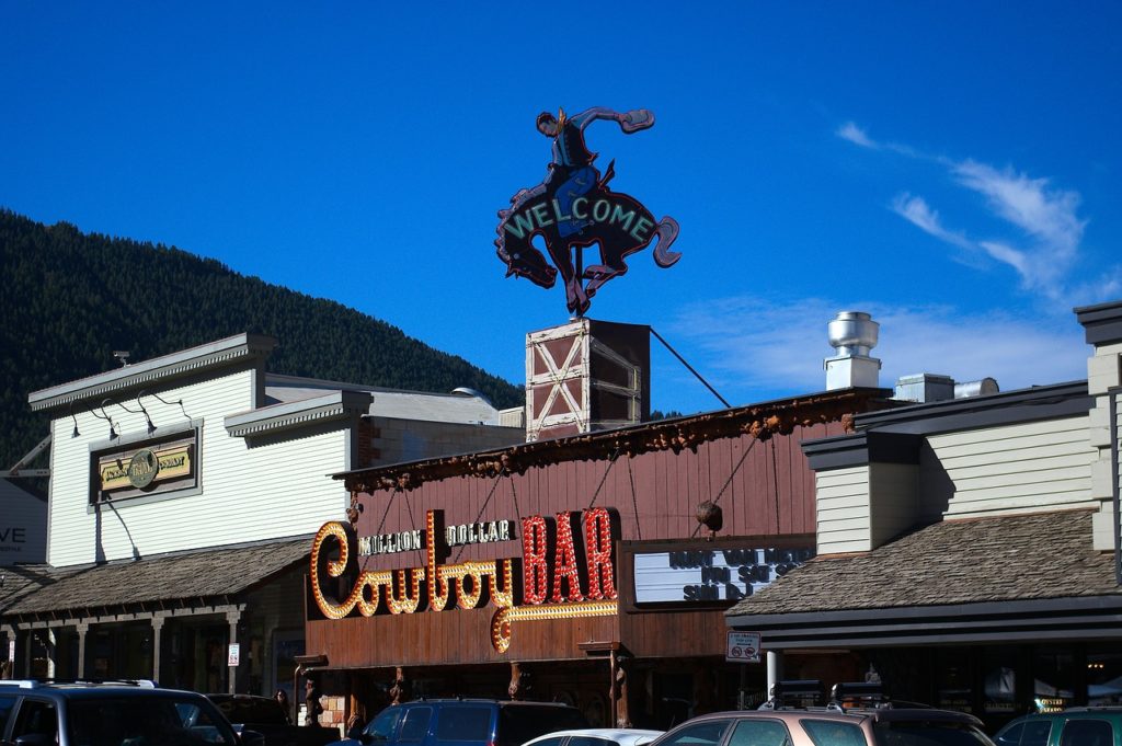 outside picture of the Million Dollar Cowboy Bar